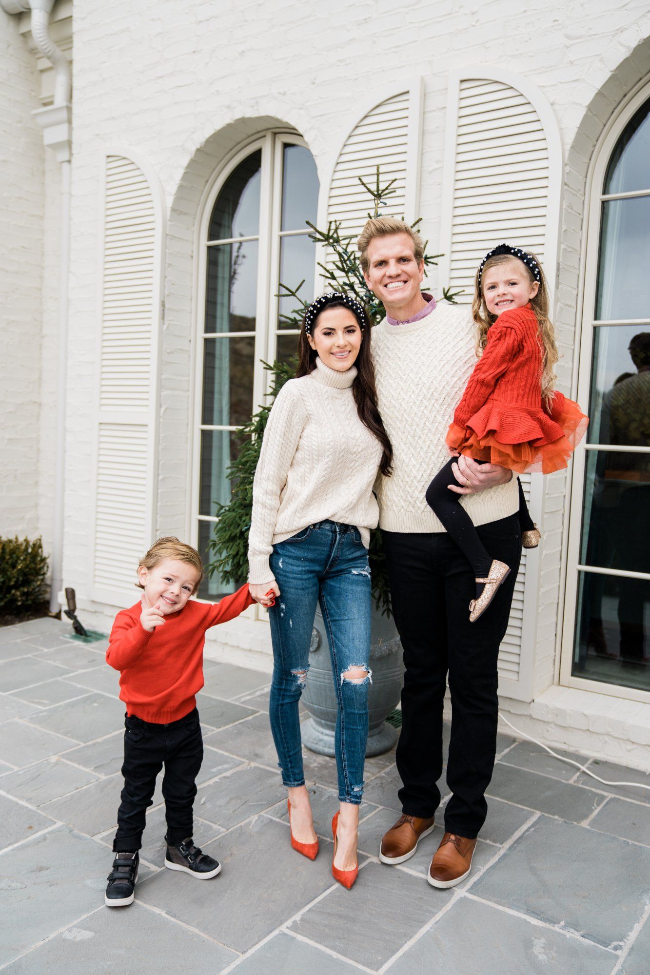 family holiday dress Holiday Family Photo Outfit Ideas | Neutrals - Life With Ashley T